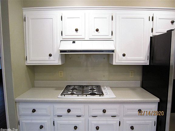 3rd image of 348 Glenwood Dr