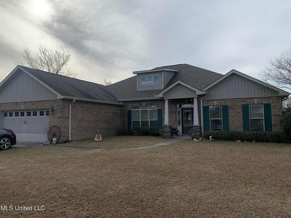 1st image of 12121 Sargent Cherry Dr