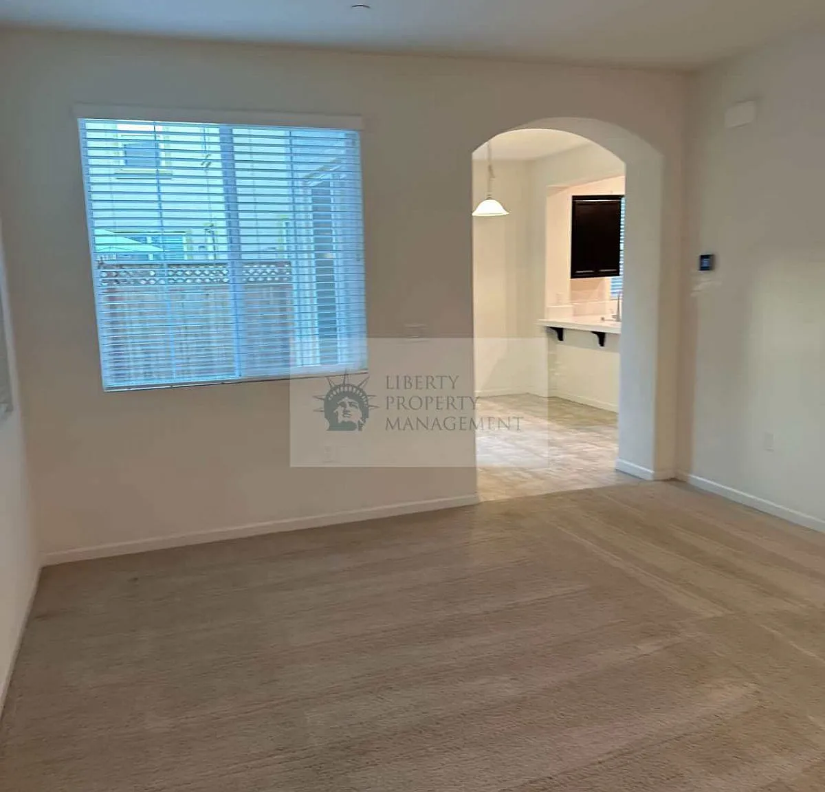 3 bed, 2.5 bath, 1691 sqft, $2,495 — Photo 4
