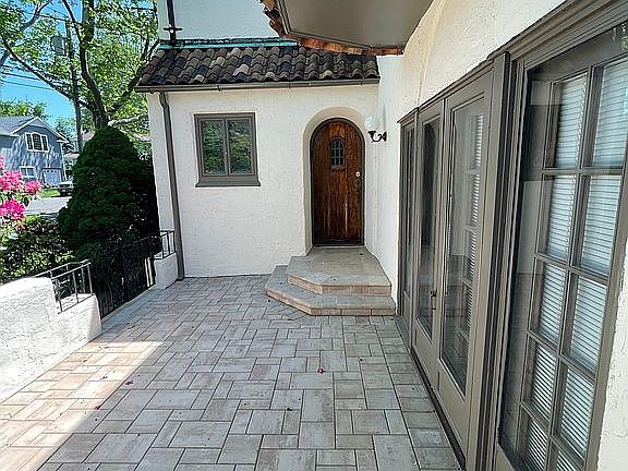 2nd image of 65 Garfield Ave
