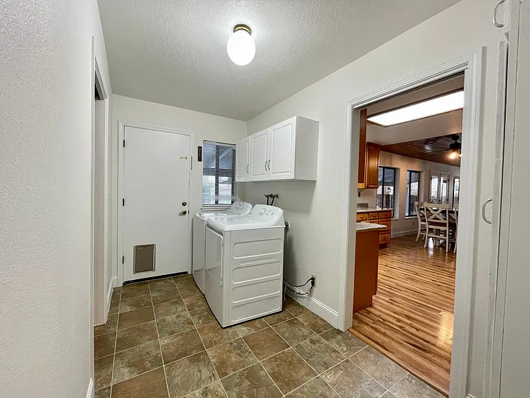 3640 Elizabeth Way — Photo 21