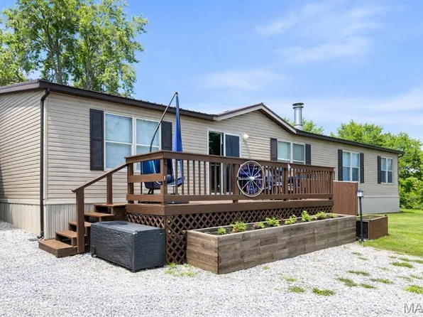 105 Mobile Manor Dr, Troy, MO 63379