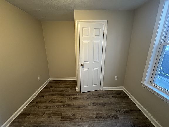 5th image of 8 Douglass St #2