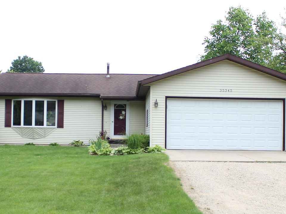 1st image of 35345 Riverview Dr