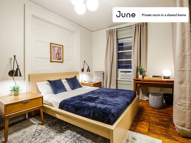 400 W 20th St #D — Photo 1