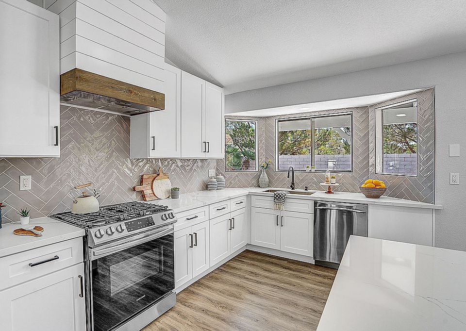 1st image of 2716 Eagle Springs Ct