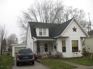 704 Jackson St, Walkerton, IN 46574