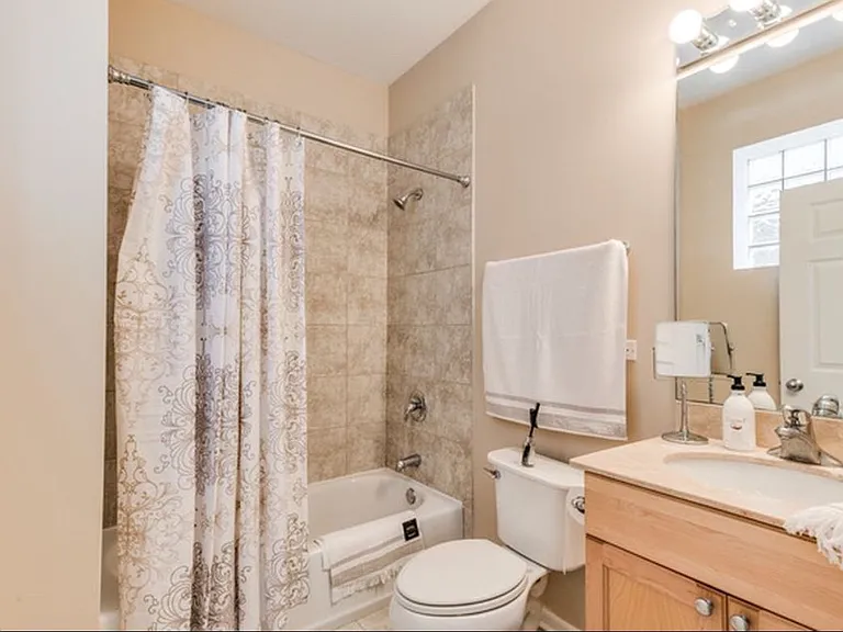 6617 S Ingleside Ave #1S — Photo 11