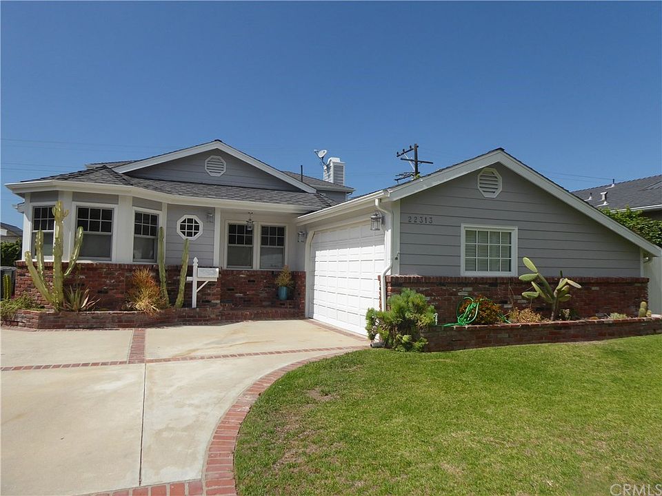 1st image of 22313 Susana Ave