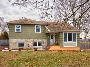 25 Dugans Grv, Millstone Township, NJ 08535