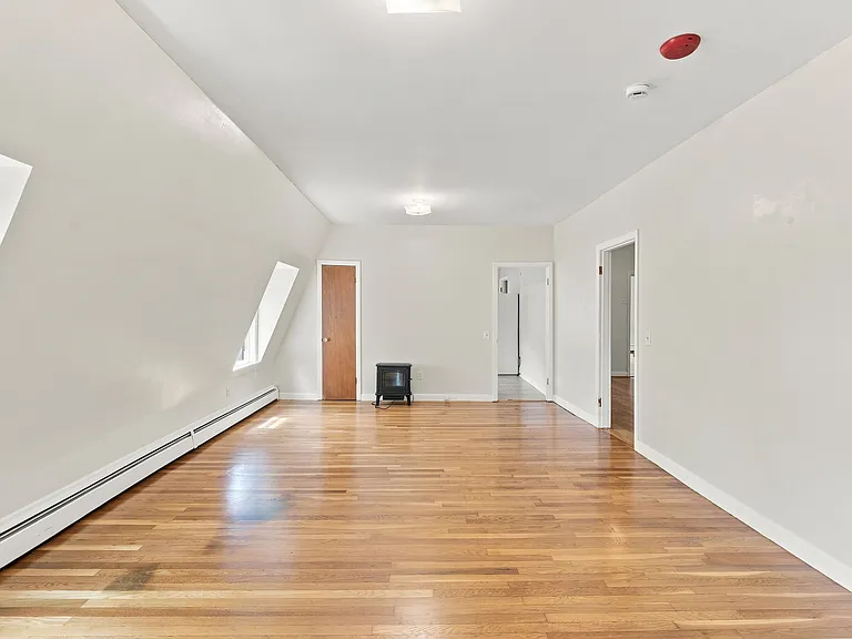 85 Parade St #3 — Photo 3