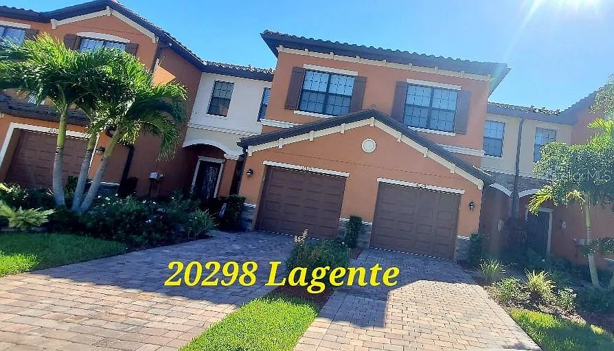 3 bed, 2.5 bath, 1949 sqft, $4,300 — Photo 1