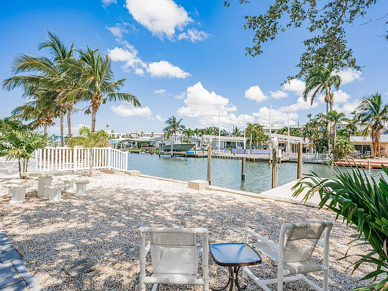 14827 N Bayshore Dr — Photo 25