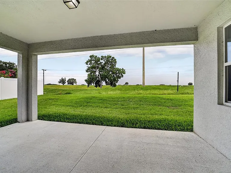 4572 SW 65th Pl — Photo 58
