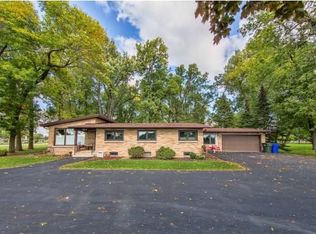 514 Memorial Dr, Winneconne, WI 54986