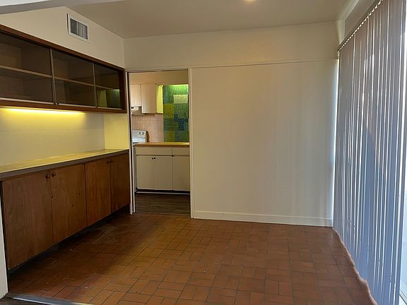 5th image of 20 W Adams Ave #11