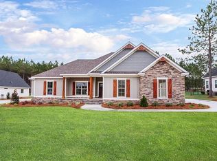 135 Sweetwater Dr, Thomasville, GA 31757