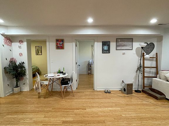 4th image of 6225 N Hermitage Ave APT B