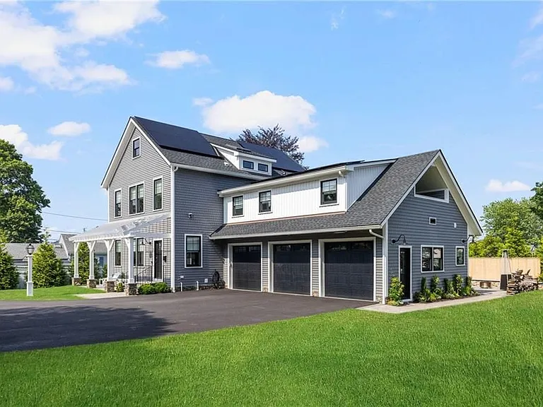 3 Oak St — Photo 1