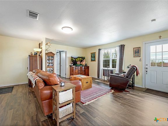 5th image of 2283 Schwab Rd