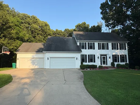 6498 Pepperidge Cir, Portage, MI 49024