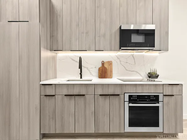 253 North 8th Street image 1 of 8