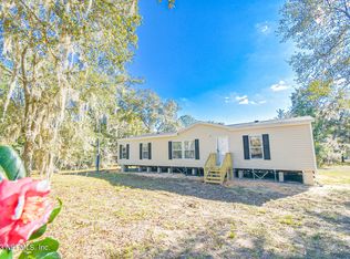 133 Oak Cir, Interlachen, FL 32148