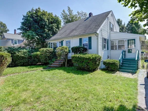 9 Walker St, Quincy, MA 02171