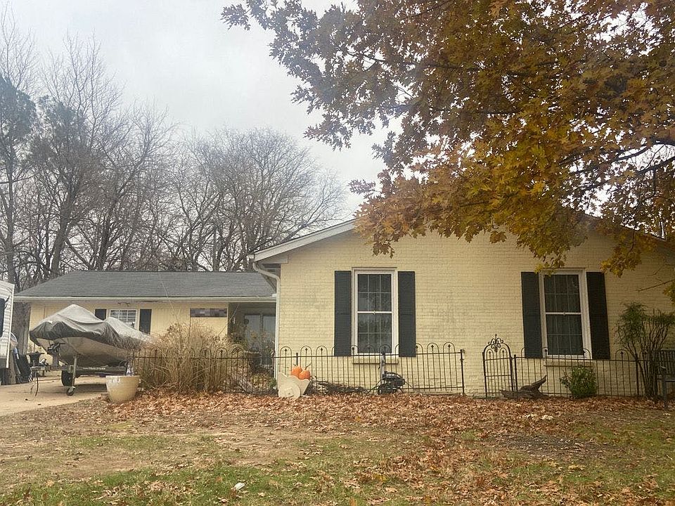 2nd image of 1402 W Pine St
