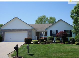 1023 SW Mountain View Ct, Grain Valley, MO 64029
