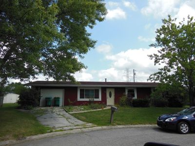 521 Salt Creek Ct, Valparaiso, IN, 46385