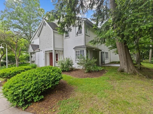 46 Winding Brook Drive #46, South Burlington, VT 05403