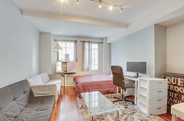 Rented by Compass | media 3