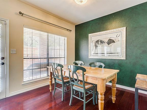 5th image of 2304 Kenley St #2304