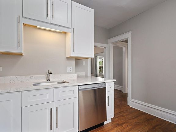 5th image of 132 S Humphrey Ave #2