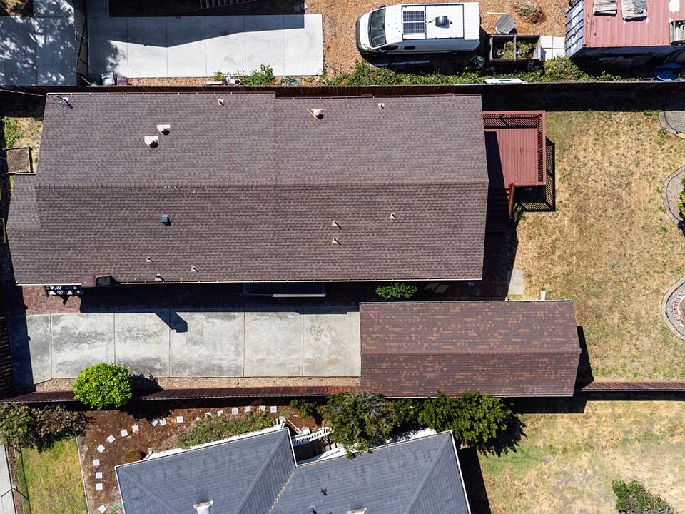 2nd image of 3969 Delmont Ave