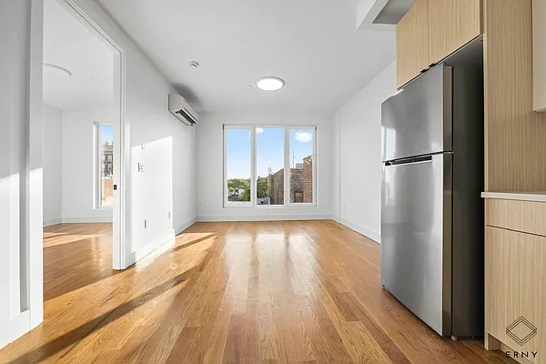 Rented by ERNY LLC | media 2