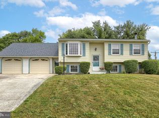 8198 Evelyn St, Hummelstown, PA 17036