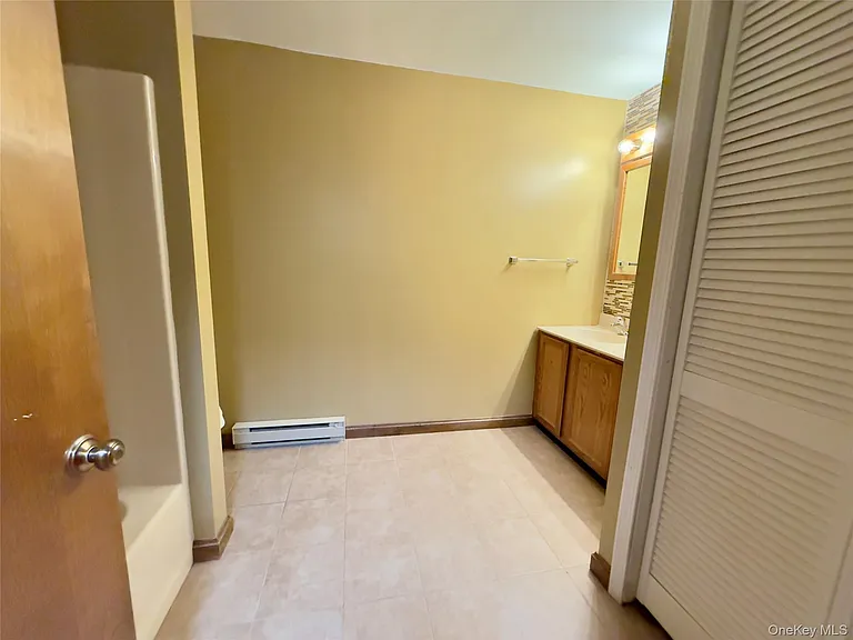 709 Bloomingburg Rd — Photo 12