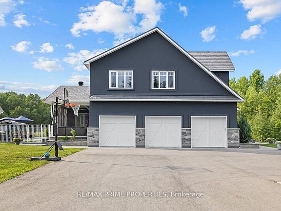 2nd image of 2440 Emmett Rd
