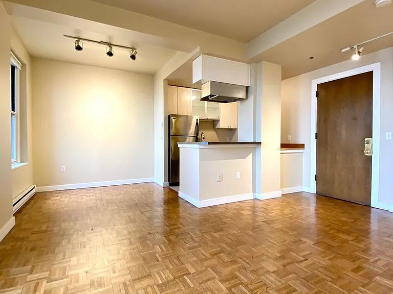 The Fairmount — Photo 11