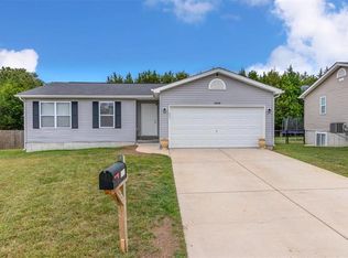 6008 Cross Pointe Dr, Cedar Hill, MO 63016