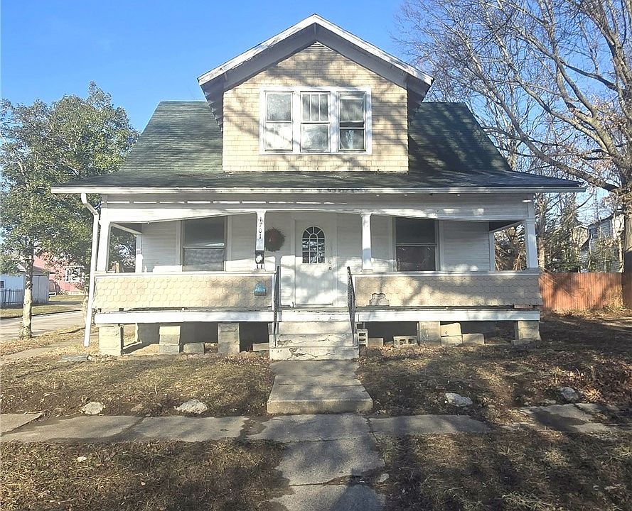 1st image of 1701 Dewey St
