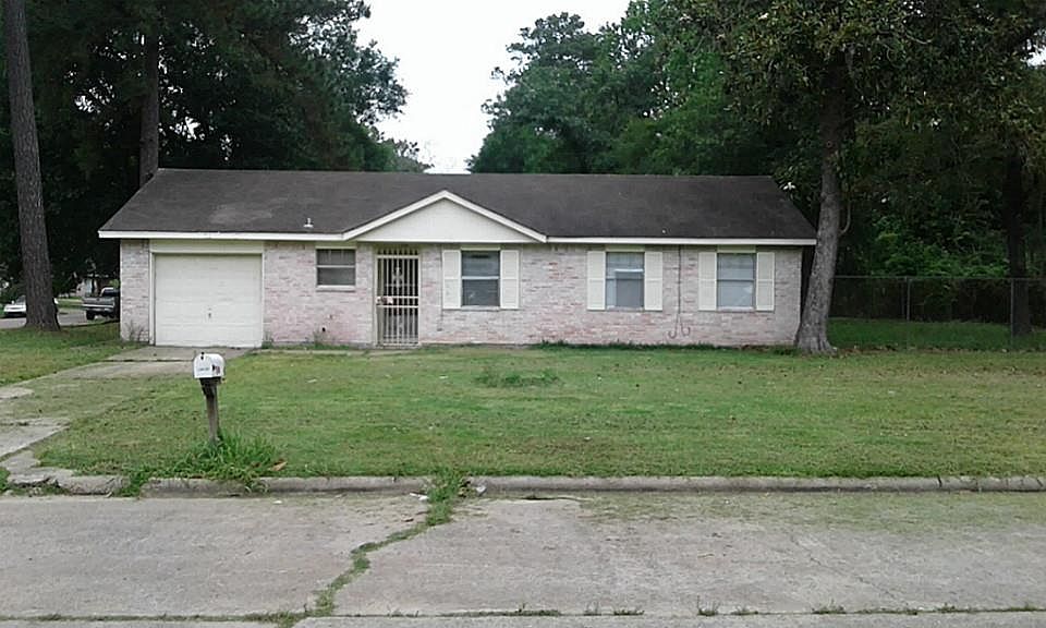 1st image of 10123 Valley Park Dr