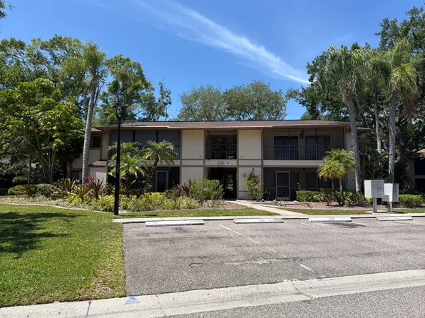 3205 Fox Chase Cir N, Palm Harbor, FL 34683