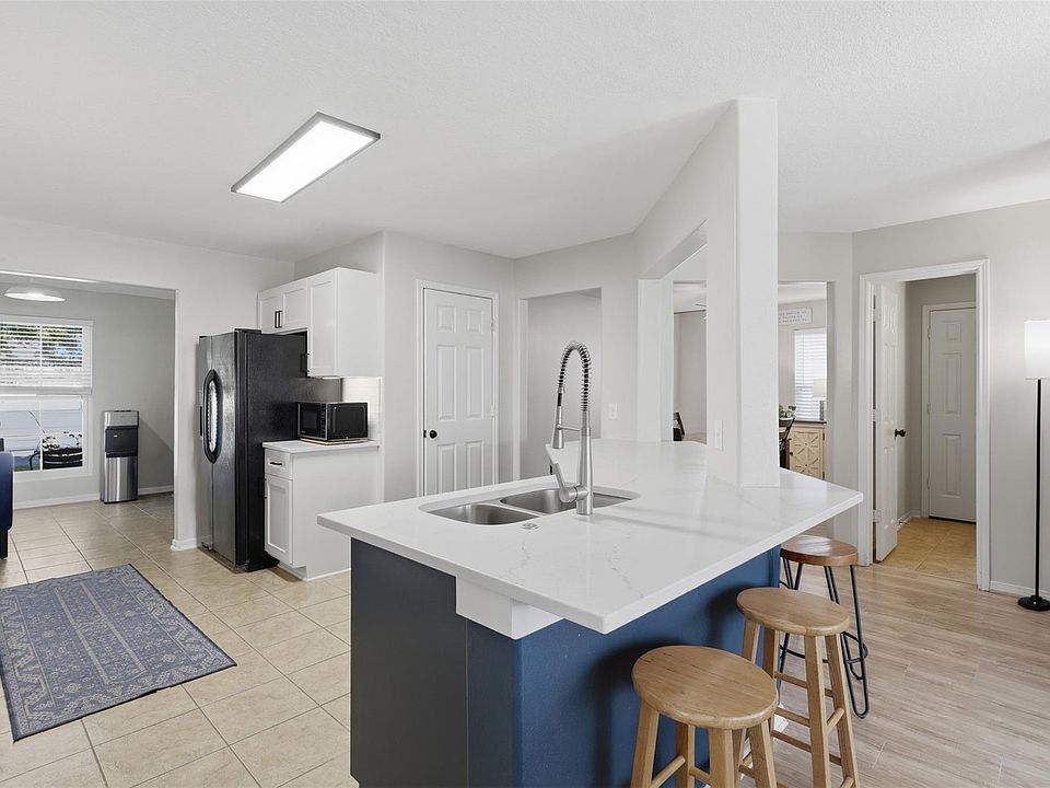 1st image of 16852 Greenhouse St