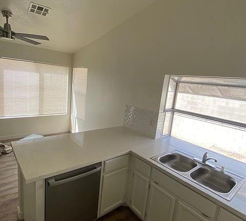 4th image of 4609 W La Madre Way