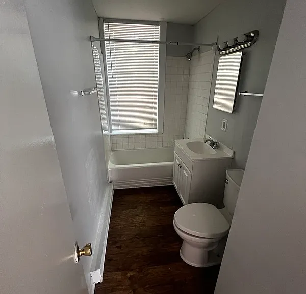 1022 Maplewood Ave — Photo 3