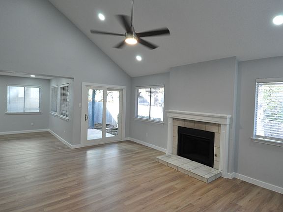 3rd image of 6210 Avery Island Ave