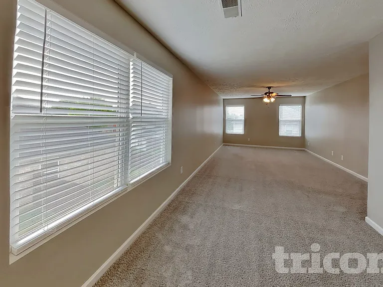 5004 Millpond Ct — Photo 20